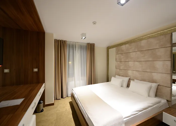 Ξενοδοχείο Hedonic 4*